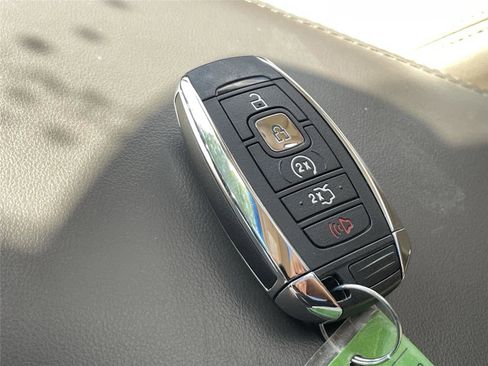 Used 2019 Lincoln Nautilus Reserve AWD/4WD image 24