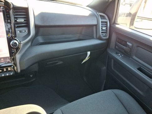 New 2026 RAM 2500 Tradesman AWD/4WD image 12