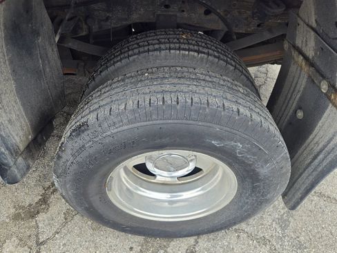 Used 2000 Ford F350 XL image 26