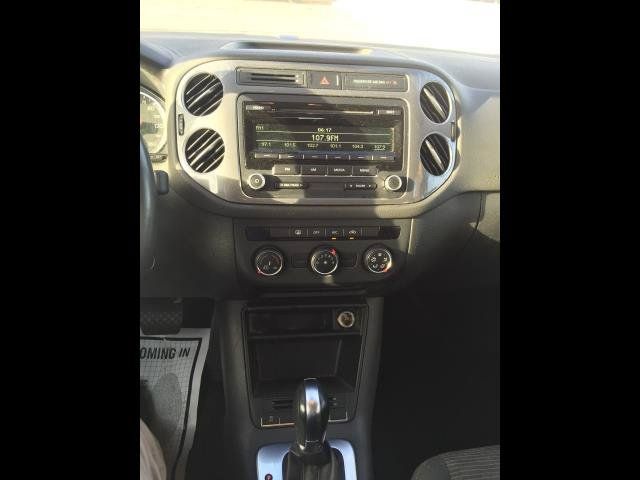 Used 2013 Volkswagen Tiguan S FWD image 13