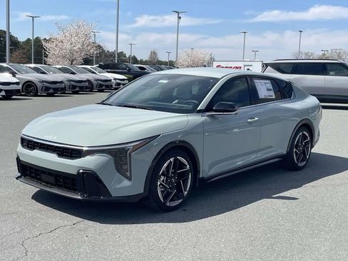 Used 2026 Kia K4 GT-Line image 8