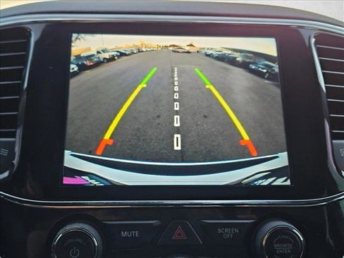 Used 2021 Jeep Grand Cherokee Limited image 15