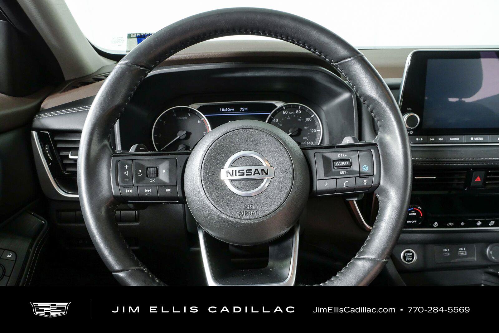 Used 2021 Nissan Rogue SV w/ Premium Package FWD image 9