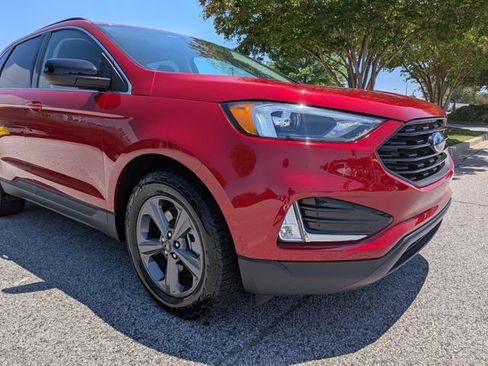 Used 2022 Ford Edge SEL w/ Sport Appearance Package AWD/4WD image 10
