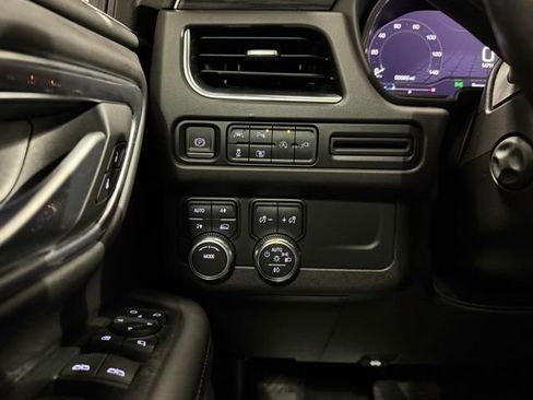 Certified 2022 GMC Yukon XL SLT w/ SLT Premium Package image 18