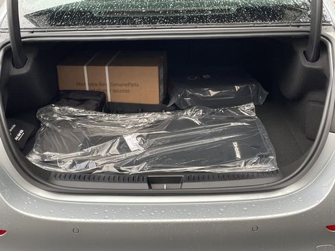 New 2026 Mercedes-Benz E 53 AMG e 4MATIC Sedan image 9