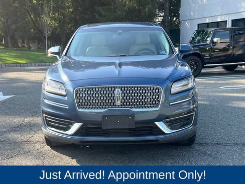 Used 2019 Lincoln Nautilus Premier AWD/4WD image 2