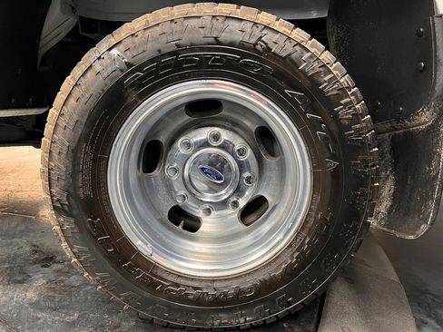 Used 2021 Ford F350 Lariat w/ Lariat Value Package AWD/4WD image 26