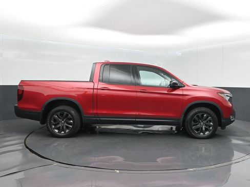 Used 2025 Honda Ridgeline Sport image 5