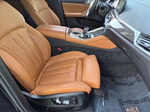 Used 2022 BMW X6 M50i AWD/4WD image 22