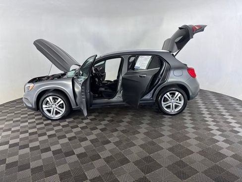 Used 2016 Mercedes-Benz GLA 250 4MATIC image 12