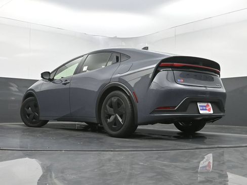 Used 2023 Toyota Prius LE FWD image 27
