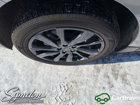 Certified 2024 Chevrolet Equinox RS w/ LPO, Floor Liner Package AWD/4WD image 28
