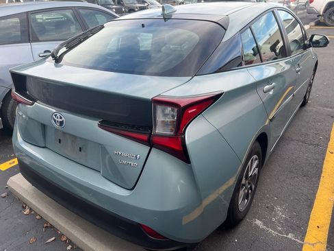 Certified 2021 Toyota Prius Limited w/ Premium Convenience Package image 7