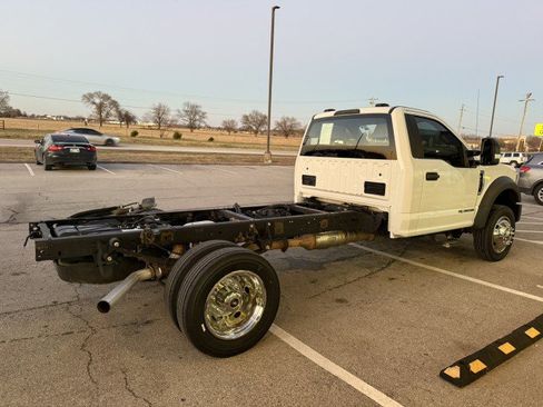 Used 2020 Ford F450 XL w/ Power Equipment Group RWD image 3
