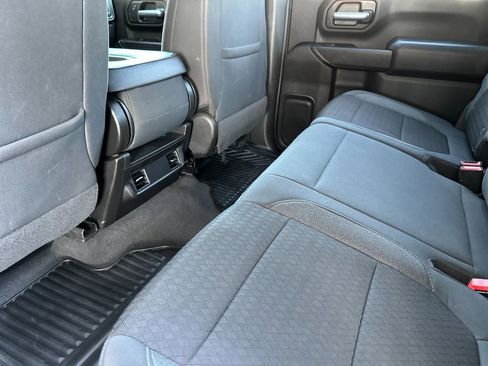 Used 2022 Chevrolet Silverado 2500 Custom w/ Custom Convenience Package image 11