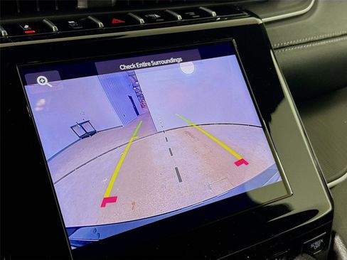 New 2025 Jeep Grand Cherokee Laredo X w/ Luxury Tech Group I image 17