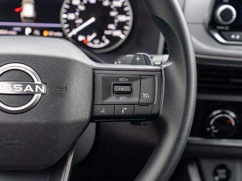 Certified 2025 Nissan Rogue S AWD/4WD image 13