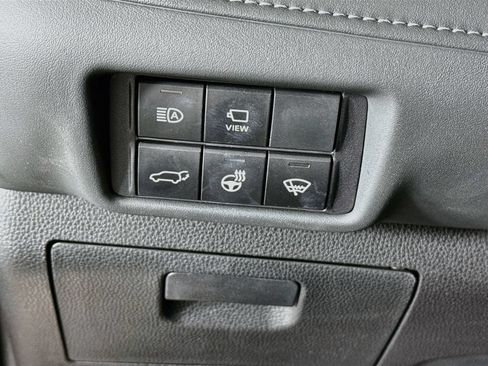 Used 2022 Toyota Highlander Platinum AWD/4WD image 11