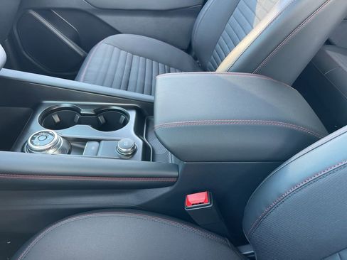 New 2026 Ford Explorer ST-Line w/ ST-Line Street Pack image 12