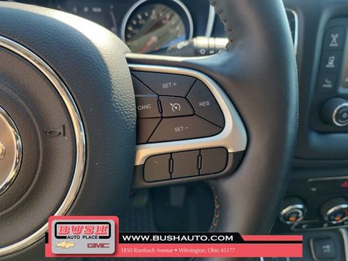 Used 2018 Jeep Compass Latitude w/ Cold Weather Group FWD image 21