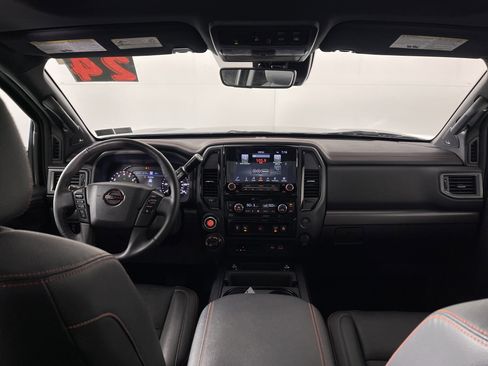 Used 2024 Nissan Titan PRO-4X w/ Pro-4x Convenience Package image 17