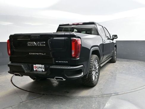 Used 2023 GMC Sierra 1500 Denali Ultimate image 9
