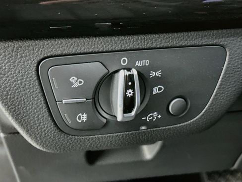 Used 2018 Audi Q5 2.0T Premium Plus AWD/4WD image 17