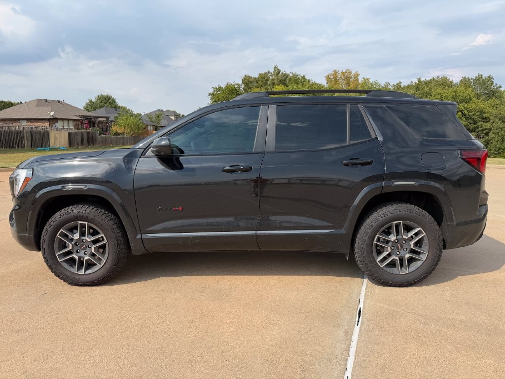 Used 2026 GMC Terrain AT4 w/ Convenience Package III AWD/4WD image 10