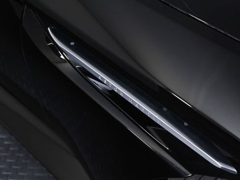 Used 2024 Aston Martin DB12 Coupe RWD image 23