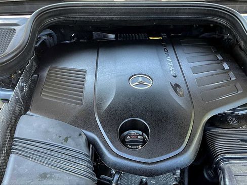 Used 2022 Mercedes-Benz GLS 450 4MATIC image 35