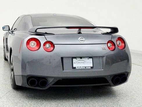 Used 2010 Nissan GT-R Premium image 6