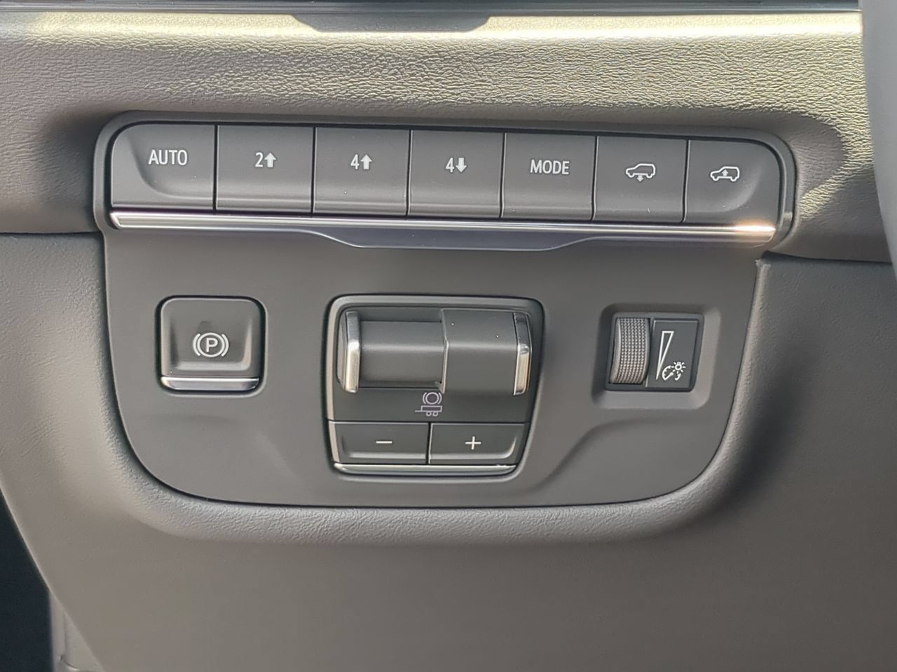 Used 2026 Cadillac Escalade Sport w/ Touring Package AWD/4WD image 18