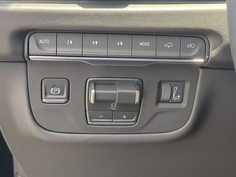 Used 2026 Cadillac Escalade Sport w/ Touring Package AWD/4WD image 18