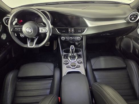Used 2024 Alfa Romeo Giulia Veloce AWD/4WD image 29