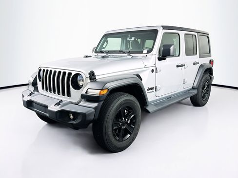 Used 2022 Jeep Wrangler Unlimited Sport AWD/4WD image 3