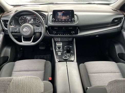 Used 2022 Nissan Rogue SV image 10