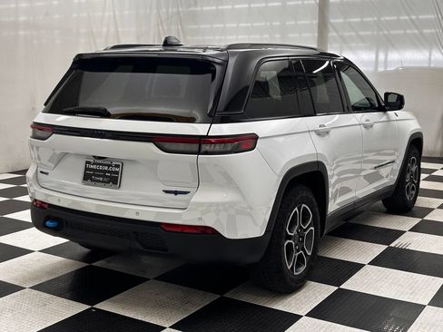 Used 2023 Jeep Grand Cherokee Trailhawk AWD/4WD image 7