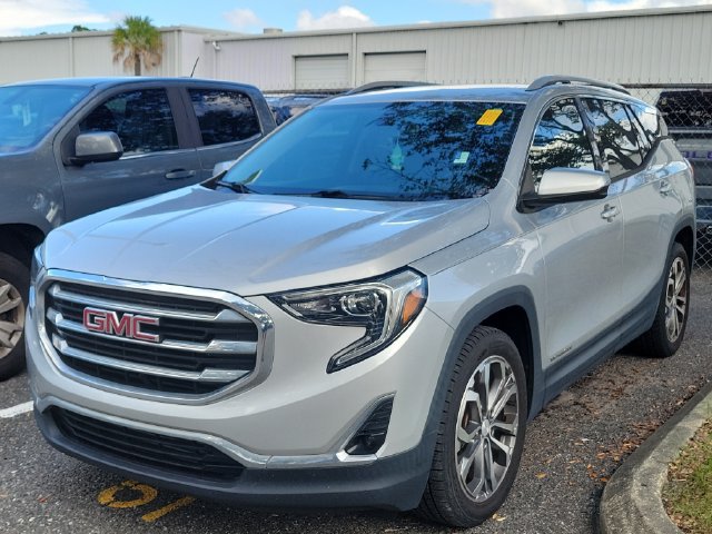 Used 2019 GMC Terrain SLT w/ Preferred Package FWD image 3