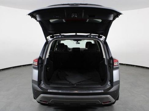 Certified 2021 Nissan Rogue SV w/ Premium Package AWD/4WD image 17