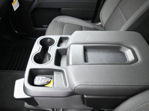 Used 2026 GMC Sierra 1500 SLE w/ Preferred Package image 17