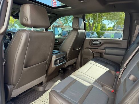 Certified 2023 GMC Sierra 2500 Denali w/ Denali Ultimate Package AWD/4WD image 12