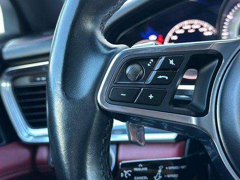 Used 2019 Porsche Panamera 4 AWD/4WD image 33