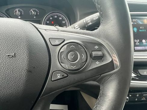 Used 2019 Buick Enclave Essence FWD image 15