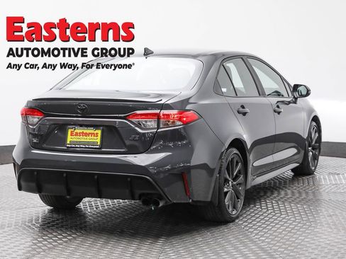 Used 2023 Toyota Corolla SE FWD image 5