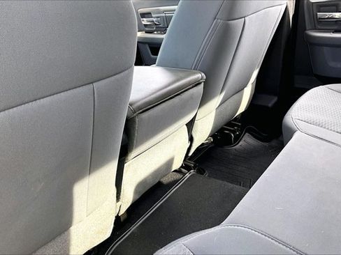 Used 2014 RAM 1500 Classic SLT AWD/4WD image 11