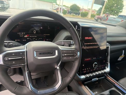 New 2026 GMC Yukon XL Denali w/ Sun & Power Step Package AWD/4WD image 14