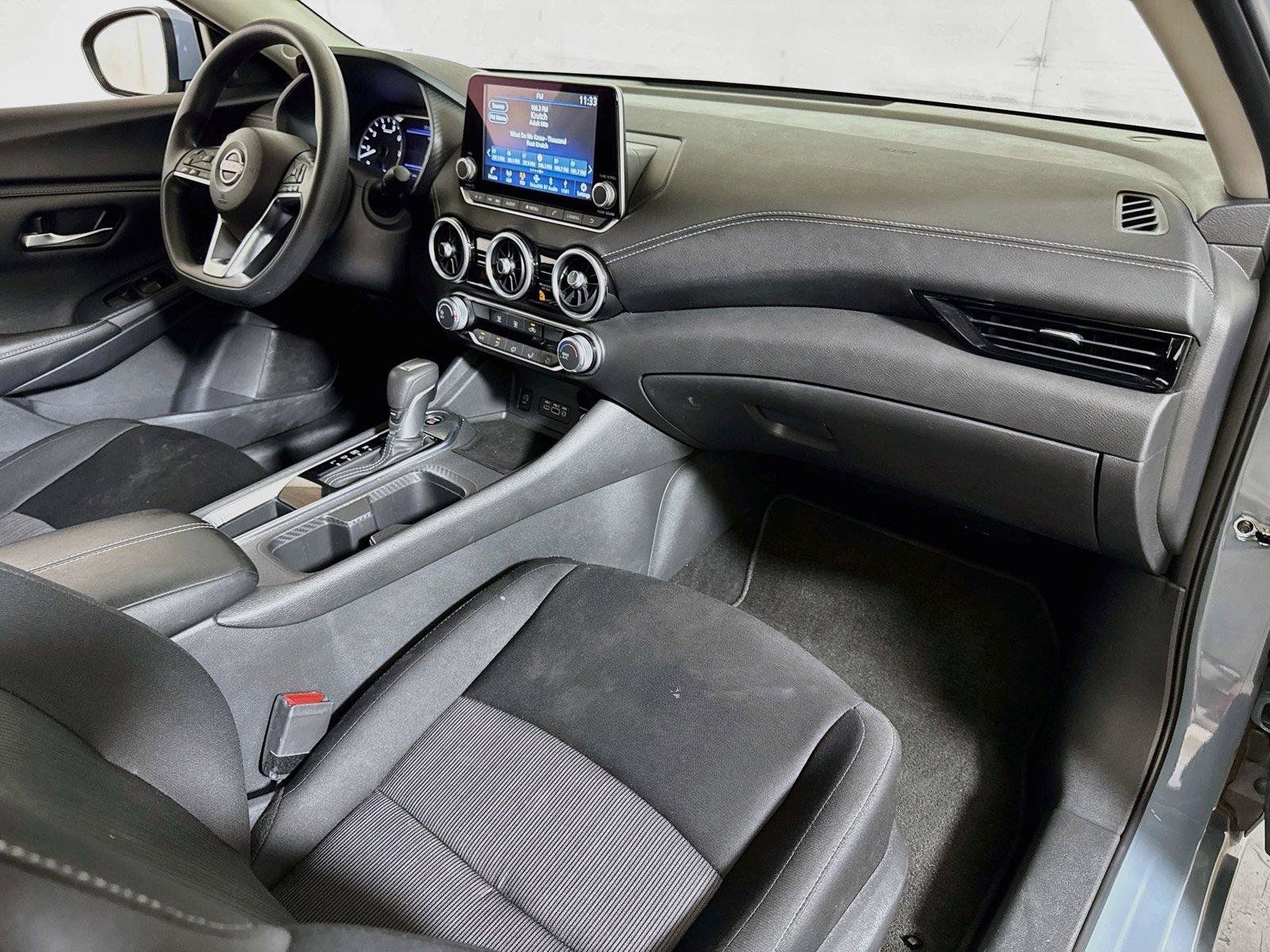 Used 2025 Nissan Sentra SV FWD image 25