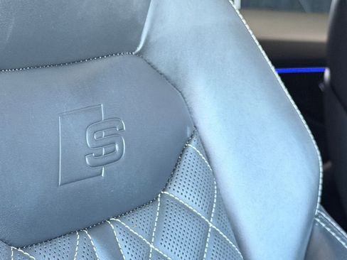 Used 2021 Audi SQ8 Premium Plus w/ SQ8 Black Optic Package image 39