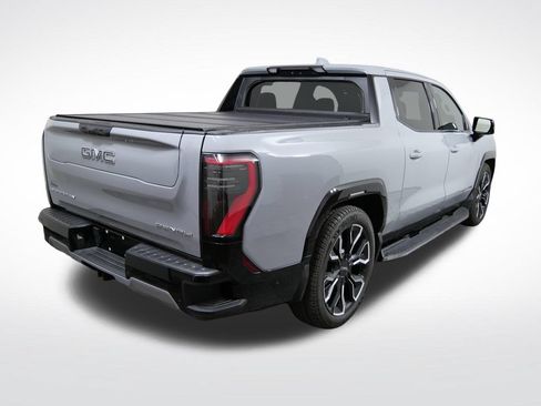 Used 2024 GMC Sierra EV Denali AWD/4WD image 3
